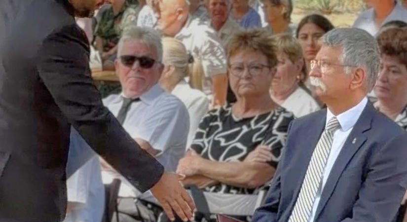 Kézfogásból politikai háború: Magyar Péter szerint „botrányos”, amit Kövér László tett
