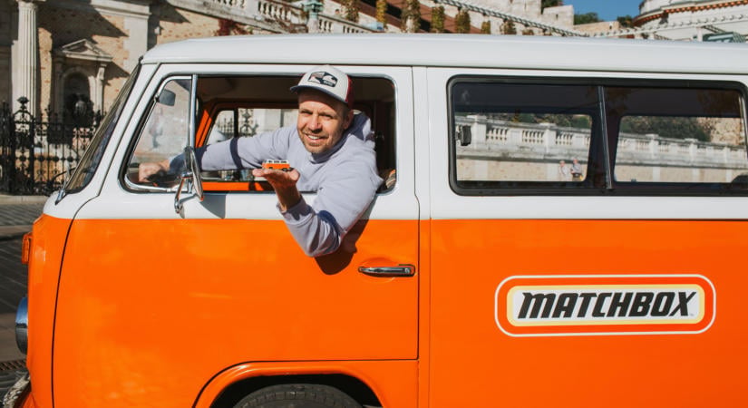 Példátlan dolog történt a Matchbox filmben szereplő magyar kisbusszal