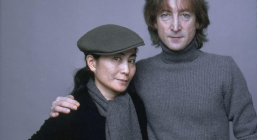Apa lett John Lennon 50 éves fia: Sean közös fotón fiával és párjával