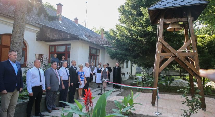 A túlélő haranggal idézték fel a nagy árvíz eseményeit Békésen