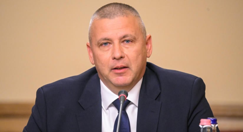 Most közölte Ruszin-Szendi Romulusz: változás jön a katonaságnál, azonnali intézkedésről döntöttek