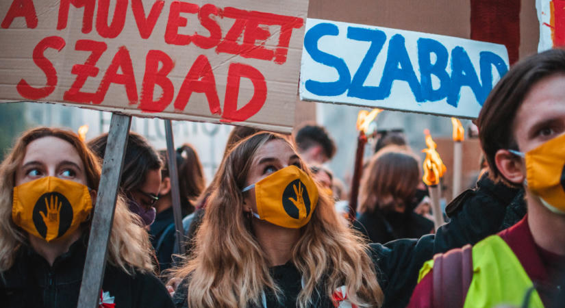 Az SZFE kuratóriumánál nagyott vétózott a minisztérium, az lett az elnök, aki nem szerepelt a szenátusi rangsorban
