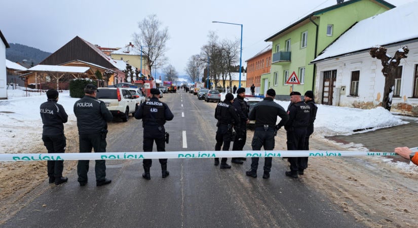 Elsőfokon 25 évre ítélték a szlovák fiút, aki két embert késelt halálra tavaly egy gimnáziumban