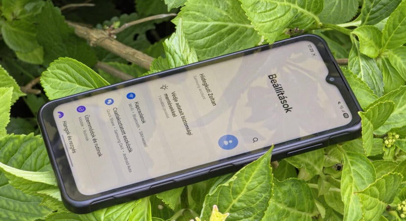 Ütött az óra: Samsung strapatelefon váltott One UI 9-re