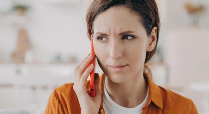 Rühelljük a telefonos hangmenüt és kiborulunk a várakoztatástól - felmérték, mit nem bírunk elviselni az ügyintézésben