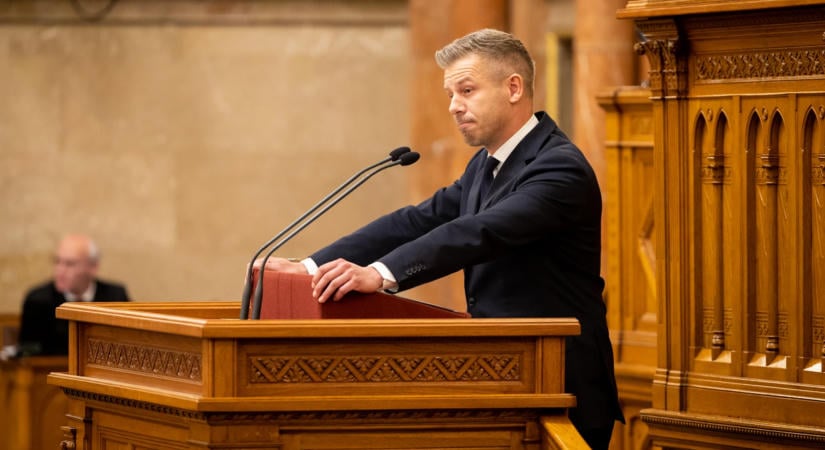 Kisvárdán folytatja országjárását Magyar Péter