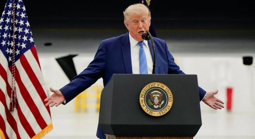 Jól hangzik! – reagálta Trump, miután Hitlerhez, Maóhoz és Sztálinhoz hasonlították