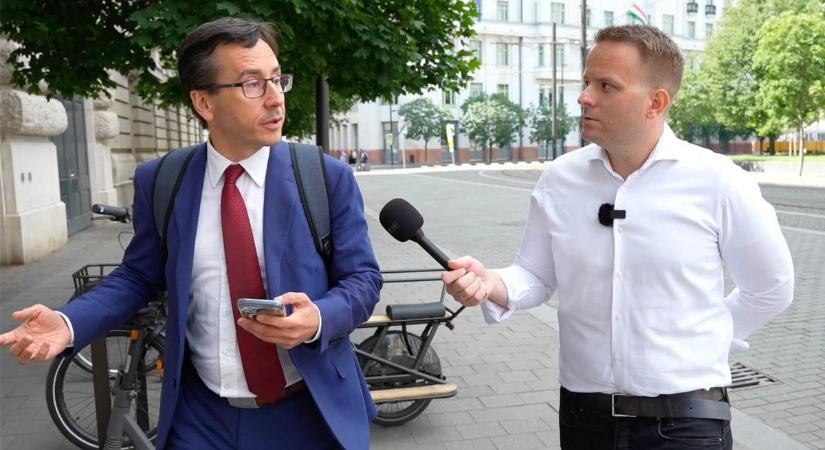 Kitiltották Bohár Dánielt a parlamentből
