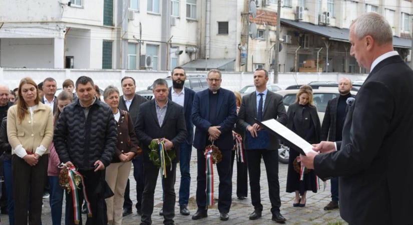 Beregszász tragikus októbere: 82 évvel ezelőtt érte pusztító légitámadás a várost