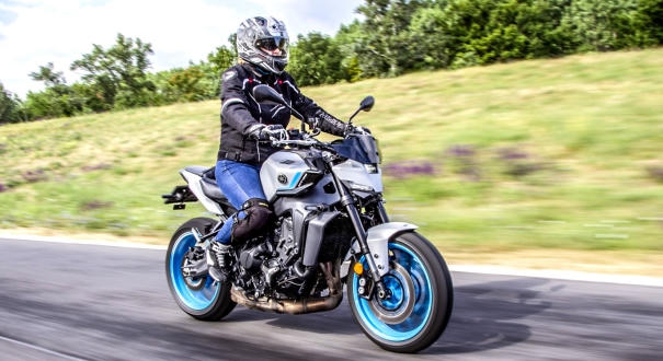 Továbbfejlesztik a Yamaha Y-AMT-váltóját
