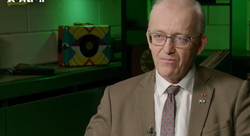 Ungváry Krisztián a Kontroll ünnepi műsorában: az ügynökakták nyilvánossága családi meglepetéseket okozhat, botrányt aligha