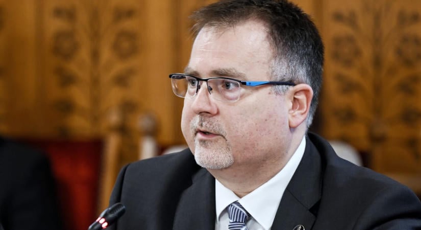 Windisch László az államfőhöz fordult, mert Magyar Pétertől félti a Számvevőszék függetlenségét