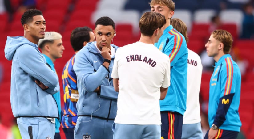 Liverpool és Arsenal is megszerezné Trent Alexander-Arnoldot, de a Real Madrid sztárja maradna