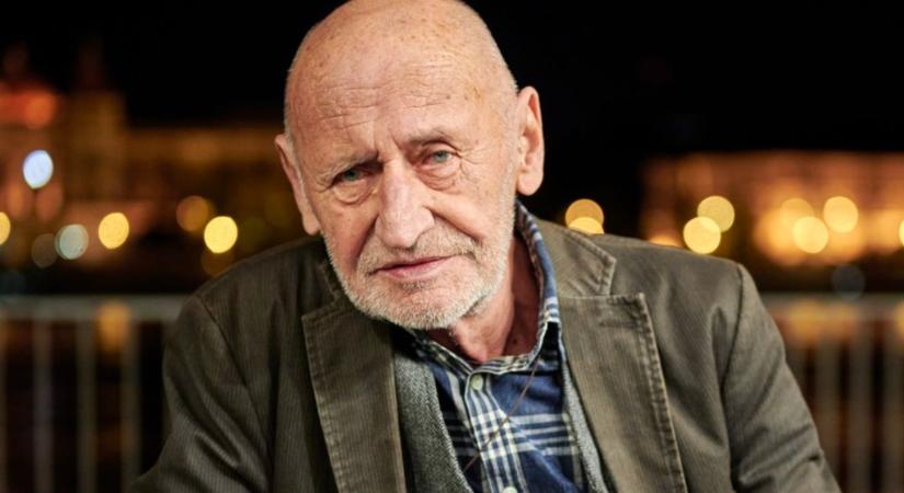 Reviczky Gábor elárulta: kiújult a rákja, de a cigarettát nem hajlandó feladni