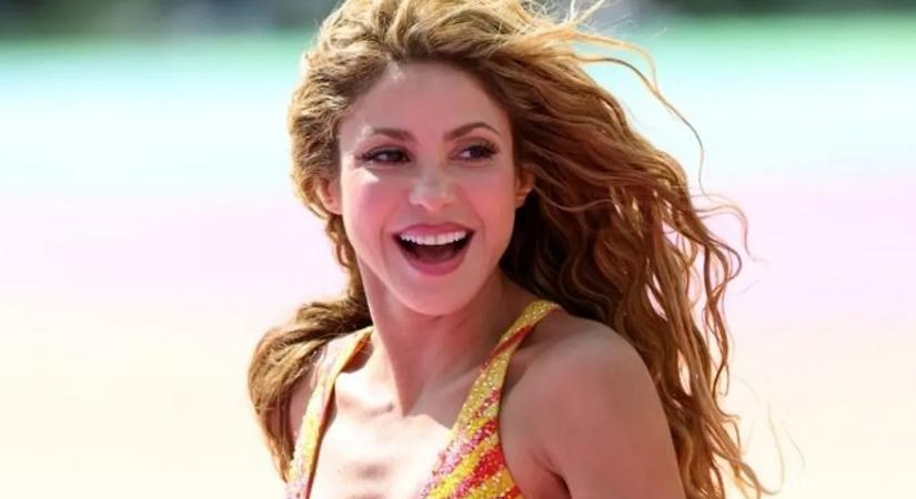 Közel az ötvenhez is húszévesnek néz ki a két énekesnő – Shakira és Beyoncé közös képen pózol