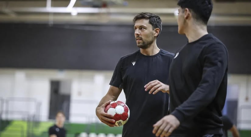 Férfi kézi: keresztszalag-szakadással műtötték a Fradi szélsőjét