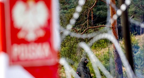 Lengyelország új katonai alakulatot hoz létre a határ védelmére