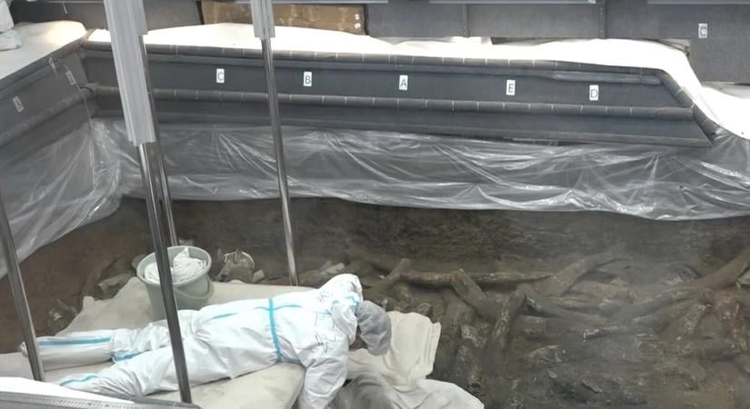 Meteoritvasból készült bronzkori baltát találtak Kínában