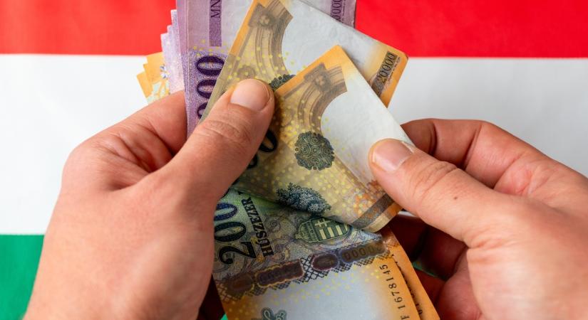 Ön is keresett ennyit májusban? Kiadta a KSH az adatsort, sokat dobott a számokon a családi adókedvezmény
