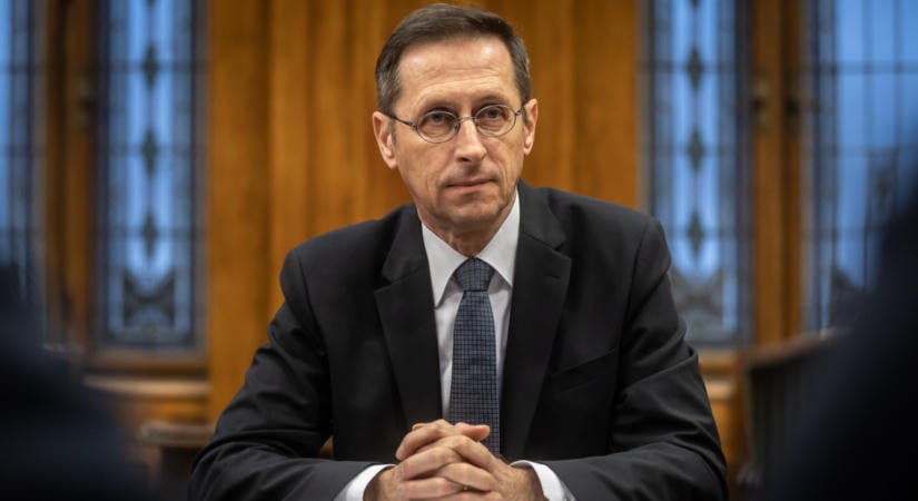 Történelmi bejelentést tett Varga Mihály, de a forintot ez se mentette meg