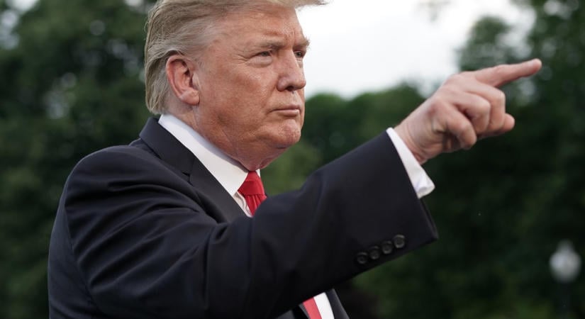 Trump teljesen begőzölt egy kellemetlen kérdés után, megfenyegette az újságírót (videó)