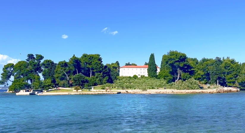 Tengeri séta Zadar partjainál