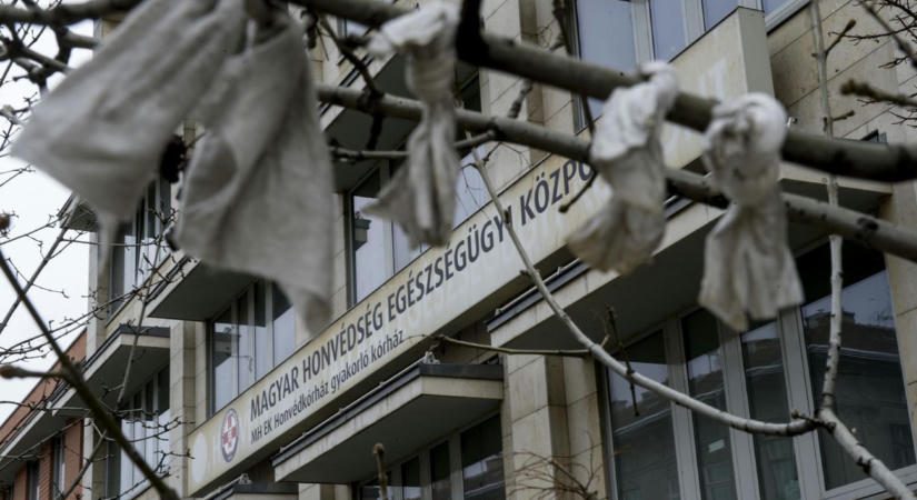 Blikk: Felmentették a Honvédkórház igazgatóját