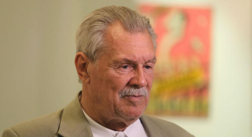 Borsodba látogatott a gyászoló Farkas Bertalan, megható, hogyan fogadták a feleségét elveszítő űrhajóst