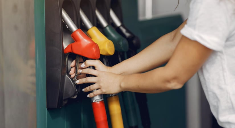 Filléreskedünk? Csavartak egy kereket a benzináron