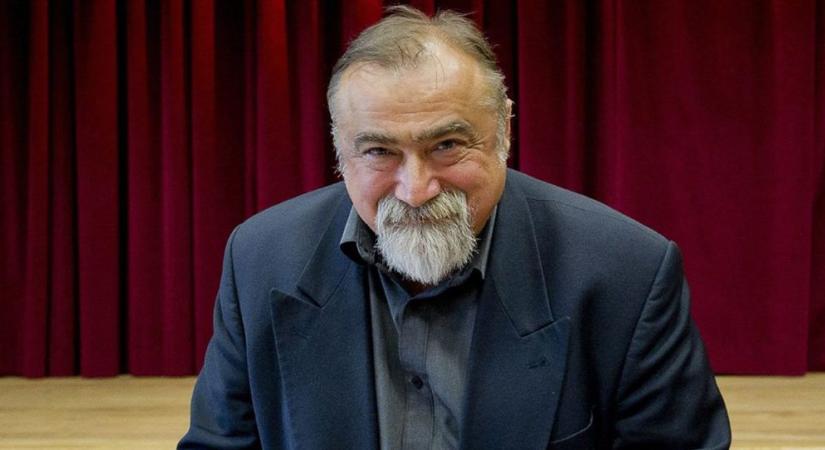 Takaró Mihály miatti bojkottal indult a Helikon-centenárium