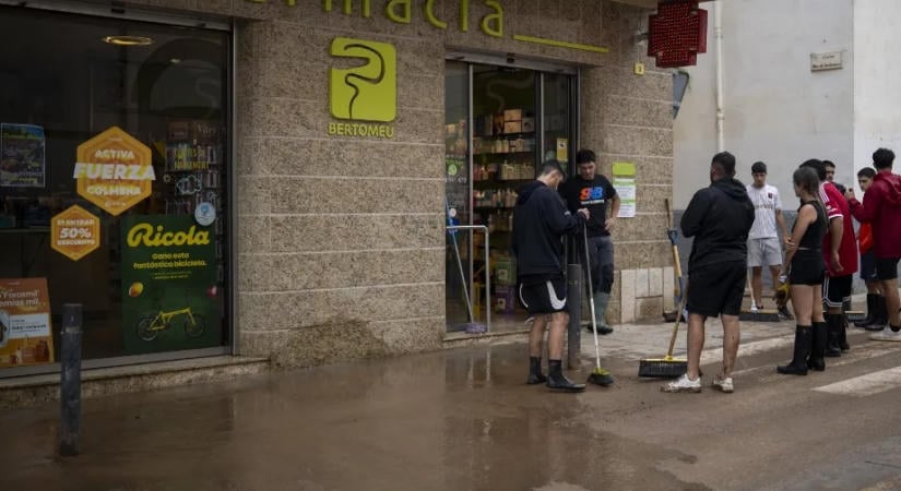 Halálos áldozatokkal jártak a heves esőzések