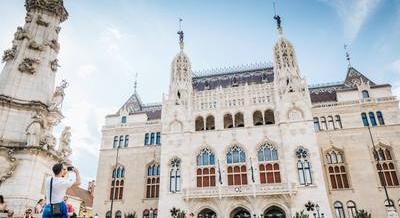 Bejártuk a volt Pénzügyminisztérium palotáját, ahonnan az Omega pályafutása is indult