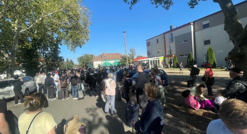 Kábeltűz után káosz Hegyeshalomnál - Új infókat közölt a MÁV, rossz híreket kapnak az utasok