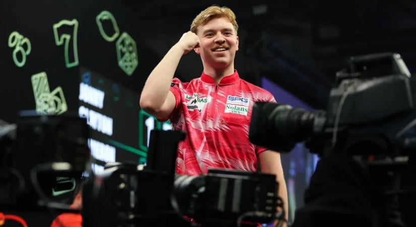 Luke Littler nem jutott be az ifjúsági darts-világbajnokság döntőjébe