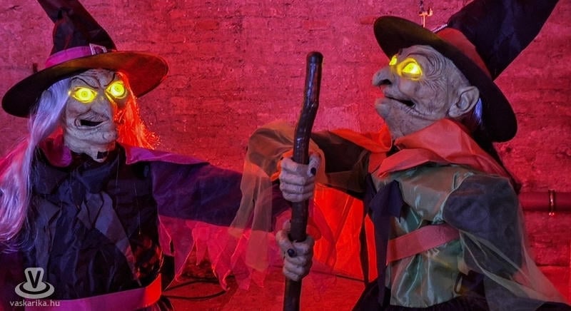 Borzongáskedvelőknek kötelező - Halloween Kiállítás Pápán