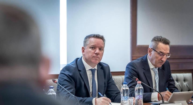 Lengyelországba utazott a magyar belügyminiszter