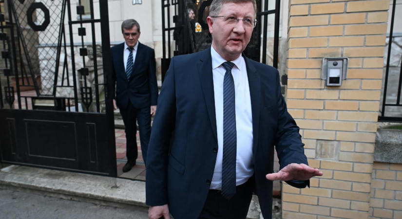 Fekete Károly református püspök: Nem jó, ha politikai logika alapján születnek egyházi döntések