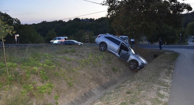 GTA Pécs: Két drága autót loptak el fiatalok a Vásártérről