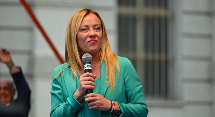 Történelmi rekordra készül Giorgia Meloni kormánya, de van egy kis gond