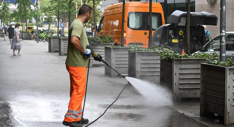A BKK kitakarította a Déli pályaudvar aluljárószintjét és környékét