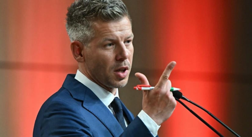 „Kapaszkodjanak jól!” – Magyar Péter maga kéri a mentelmi joga felfüggesztését