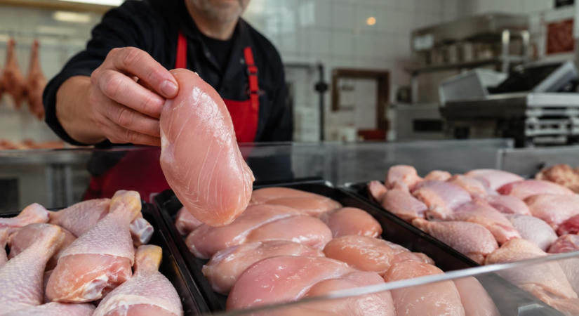 A hentes szerint a csirkének ezt a részét jobb elkerülni a boltokban és szupermarketekben