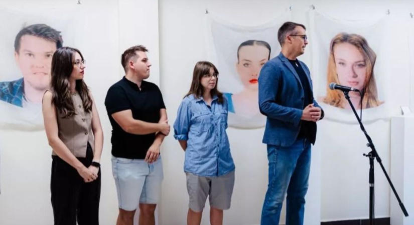 Kaposvári fotográfus hallgatók munkáiból nyílt kiállítás a Békéscsabai Fotófesztiválon