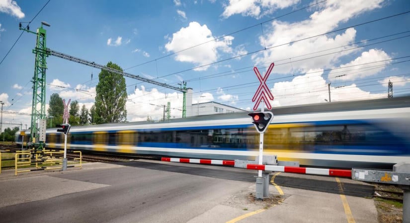 Búcsút inthetünk a vármegyebérletnek is