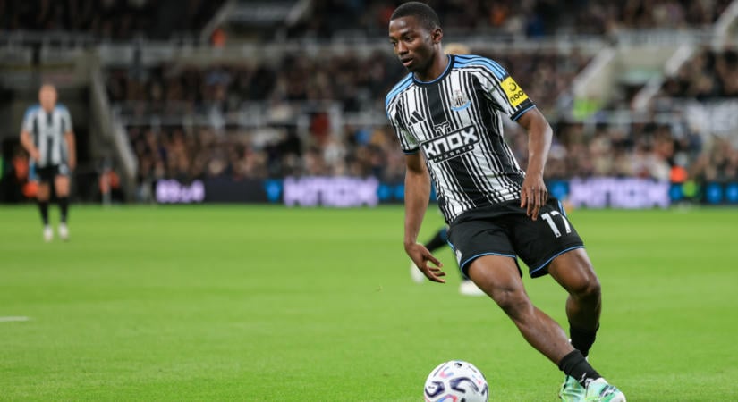 A Manchester United és az Arsenal is vinné a Newcastle gólerős, 20 éves szélsőjét