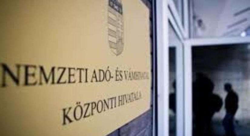 A NAV videóval segíti a felkészülést a nyugtaadat-szolgáltatásra