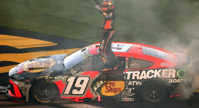 Chase Briscoe domináns győzelmet aratott Las Vegasban