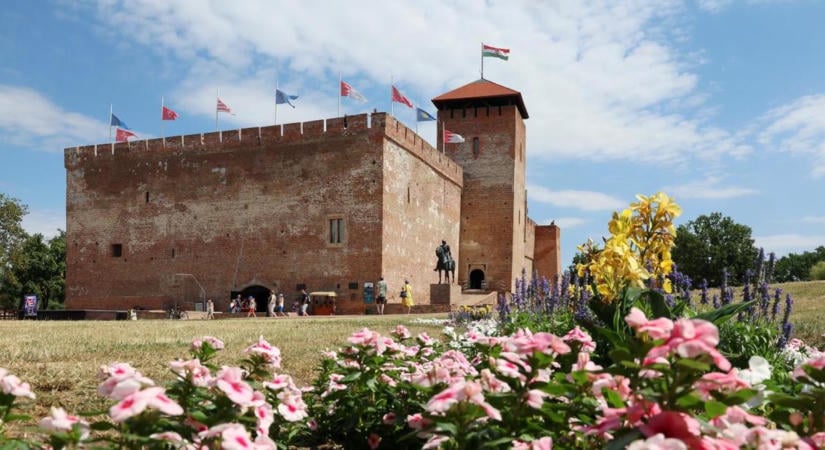 Elmaradtak a turisták, a Balatonnál is visszaesett a forgalom