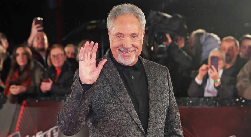 Hiába a DNS-teszt, Tom Jones hallani sem akar a fiáról, aki hajléktalanként él: ételért koldul az utcán