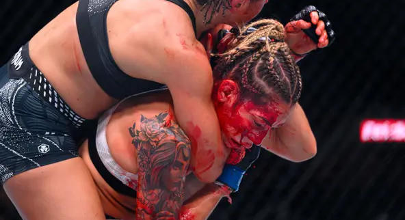 Just bleeeeed! Brutálisan lefojtották Sofia Montenegrót a UFC Paris gálán